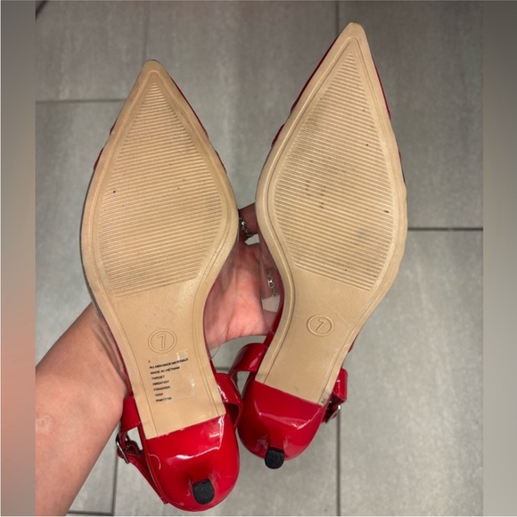 A New Day Red and Hearted Shape Pointed Toe Kittten Heels - Picture 4 of 4